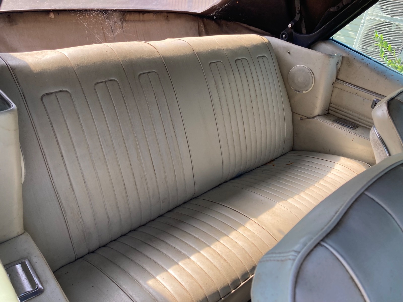 Pontiac-LemansGto-1968-Convertible-18