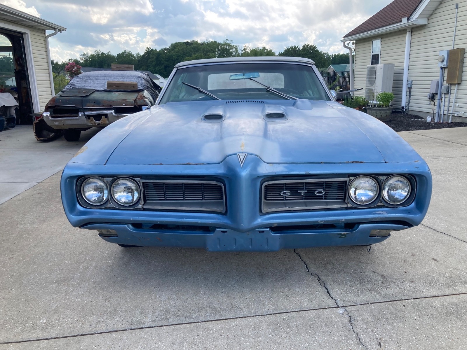 Pontiac-LemansGto-1968-Convertible-2