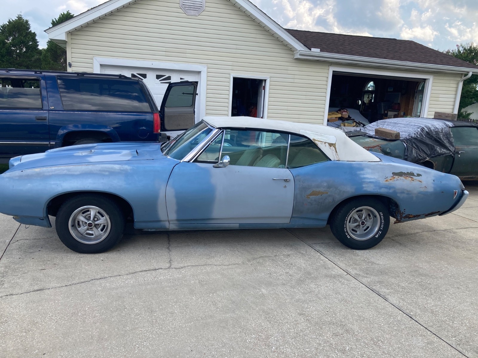 Pontiac-LemansGto-1968-Convertible-4