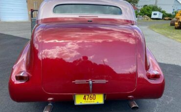 Pontiac-Other-1940-Red-Gray-16