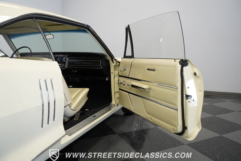 Pontiac-Other-1966-Cream-Yellow-Champagne-38