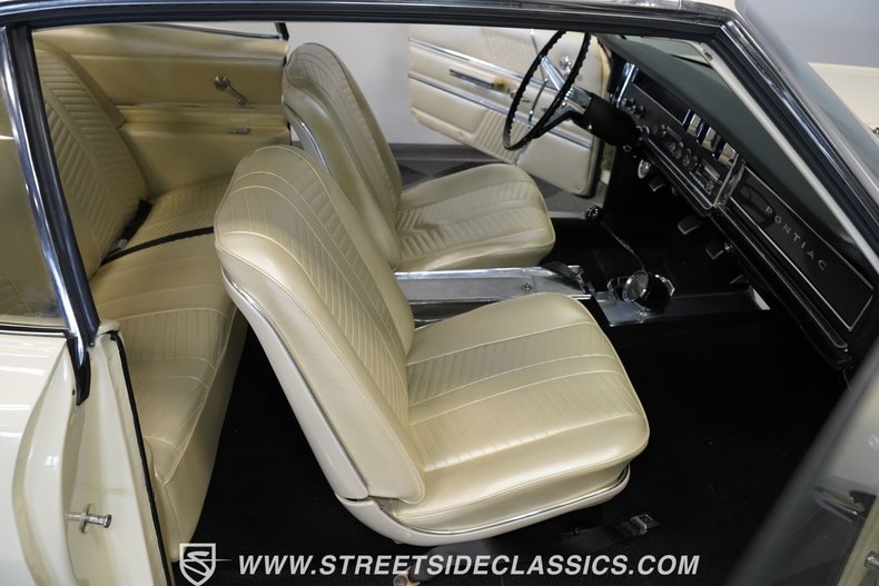 Pontiac-Other-1966-Cream-Yellow-Champagne-45
