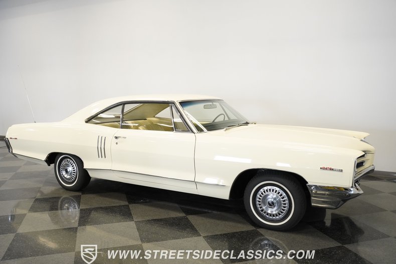 Pontiac-Other-1966-Cream-Yellow-Champagne-8