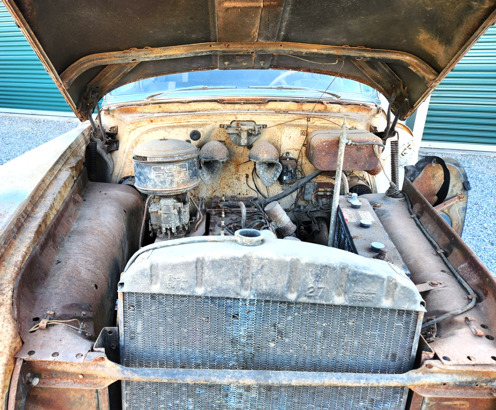 Pontiac-STARCHIEF-1954-Sedan-10
