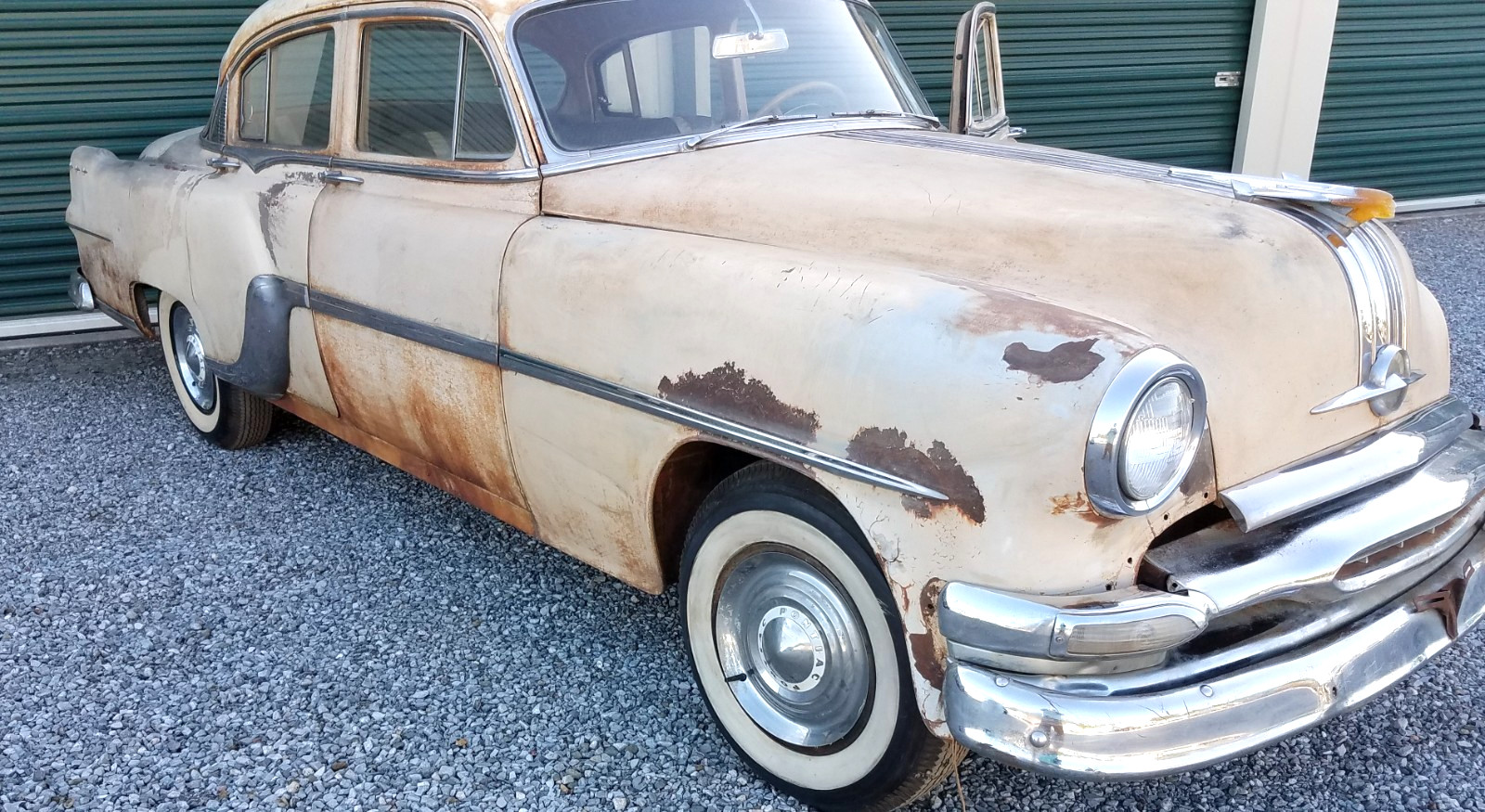 Pontiac-STARCHIEF-1954-Sedan-2
