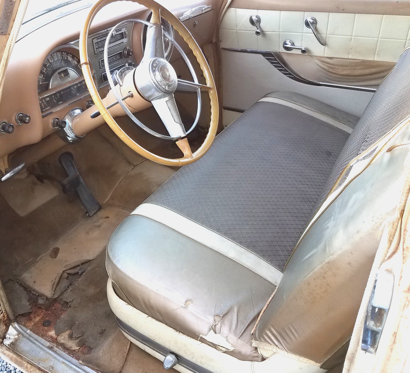 Pontiac-STARCHIEF-1954-Sedan-3