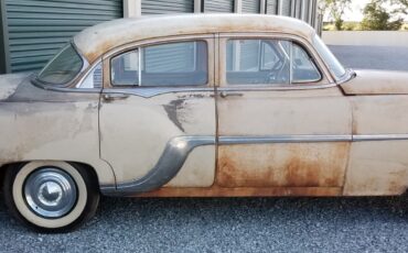 Pontiac-STARCHIEF-1954-Sedan