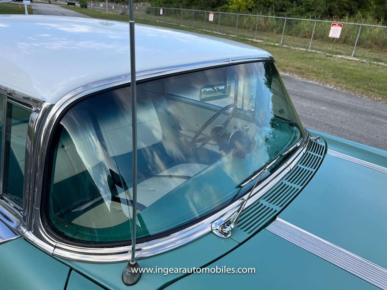 Pontiac-Star-Chief-1955-coupe-39