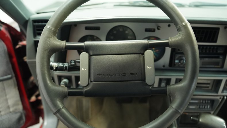 Pontiac-Sunbird-1986-Red-Gray-11