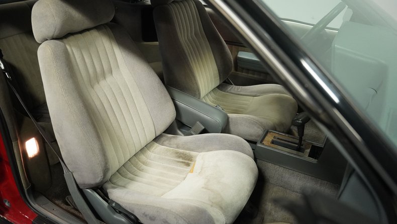 Pontiac-Sunbird-1986-Red-Gray-14