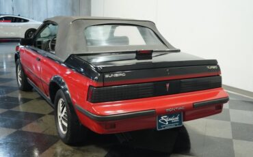Pontiac-Sunbird-1986-Red-Gray-18