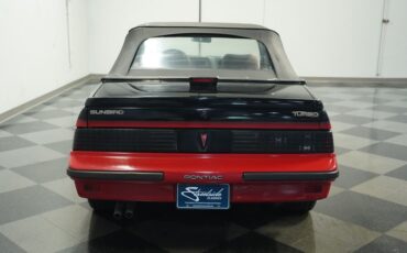 Pontiac-Sunbird-1986-Red-Gray-19