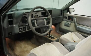 Pontiac-Sunbird-1986-Red-Gray-2