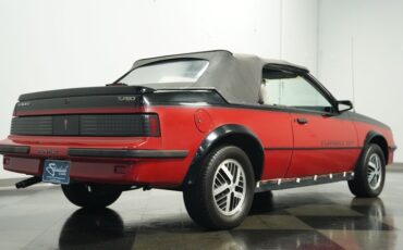 Pontiac-Sunbird-1986-Red-Gray-31