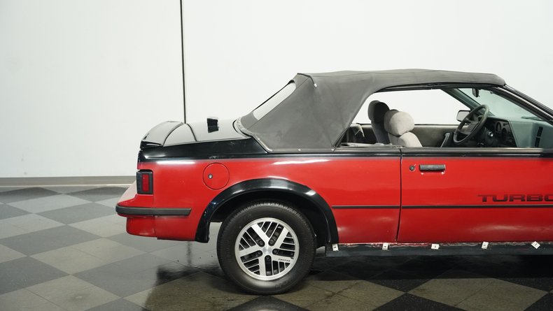 Pontiac-Sunbird-1986-Red-Gray-33