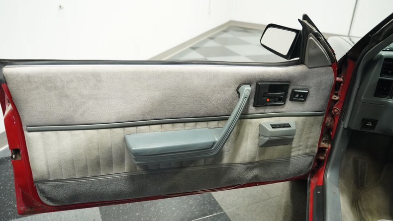 Pontiac-Sunbird-1986-Red-Gray-39