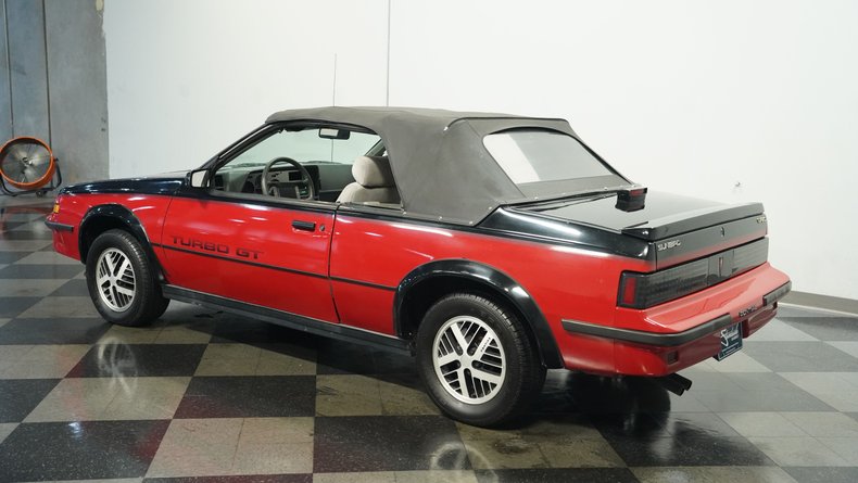 Pontiac-Sunbird-1986-Red-Gray-4