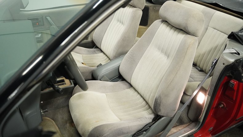Pontiac-Sunbird-1986-Red-Gray-43