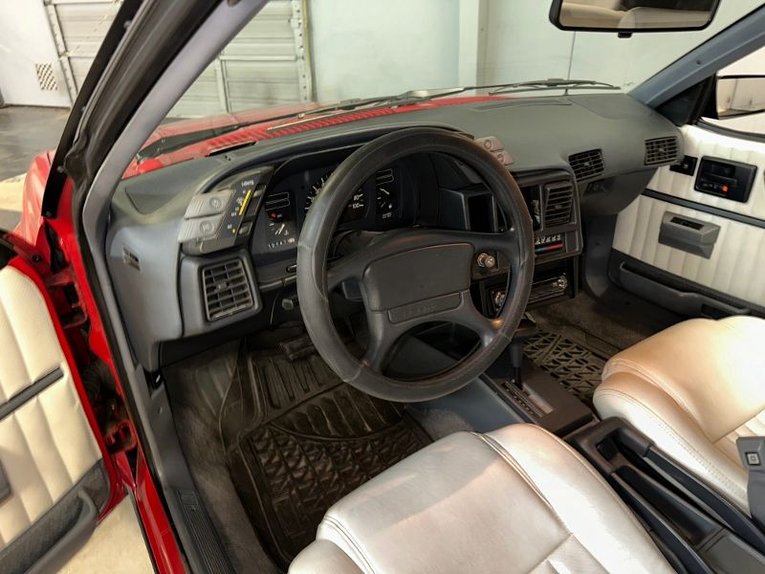 Pontiac-Sunbird-1991-Red-White-40