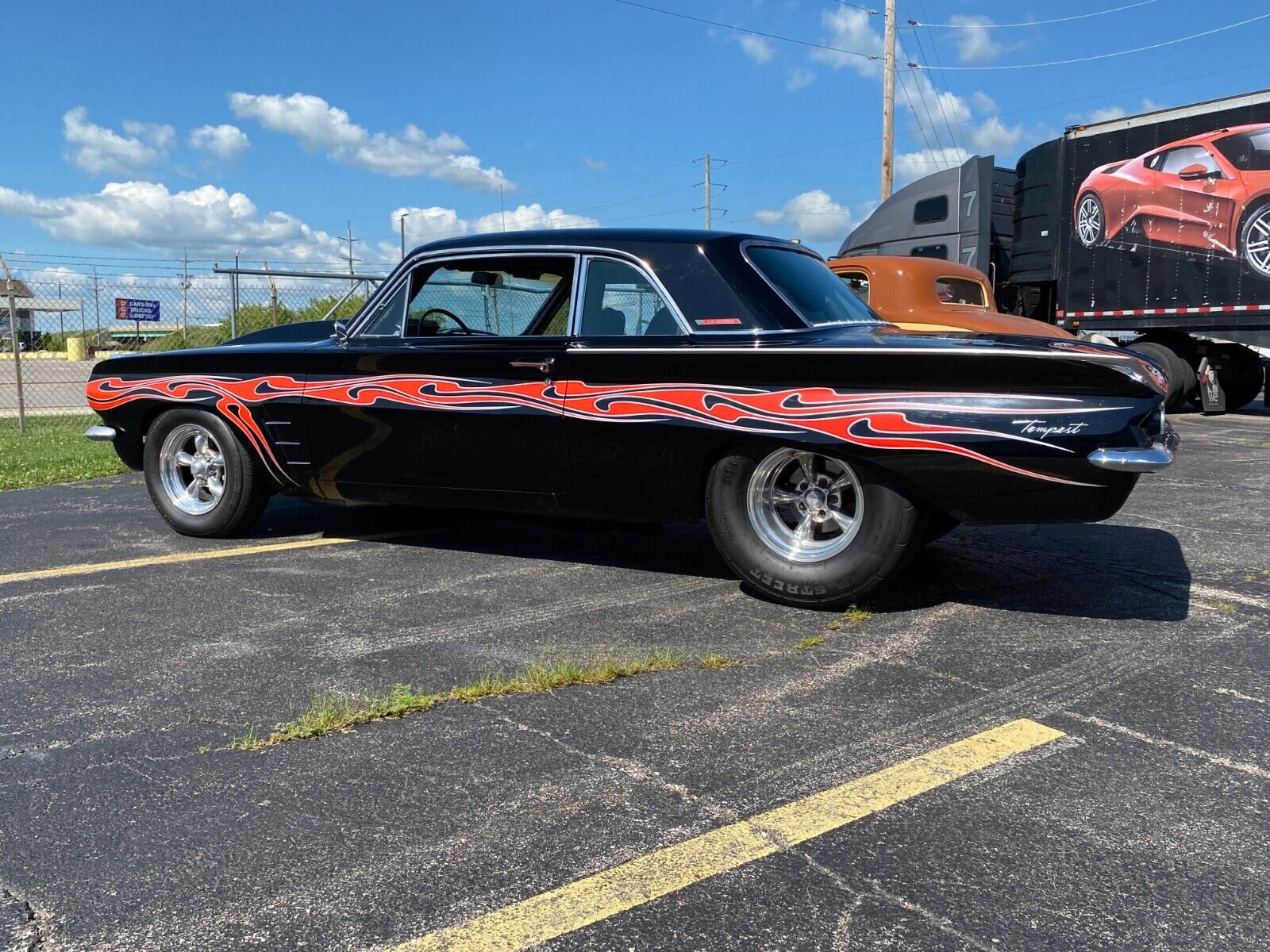 Pontiac-Tempest-1962-Sedan-2
