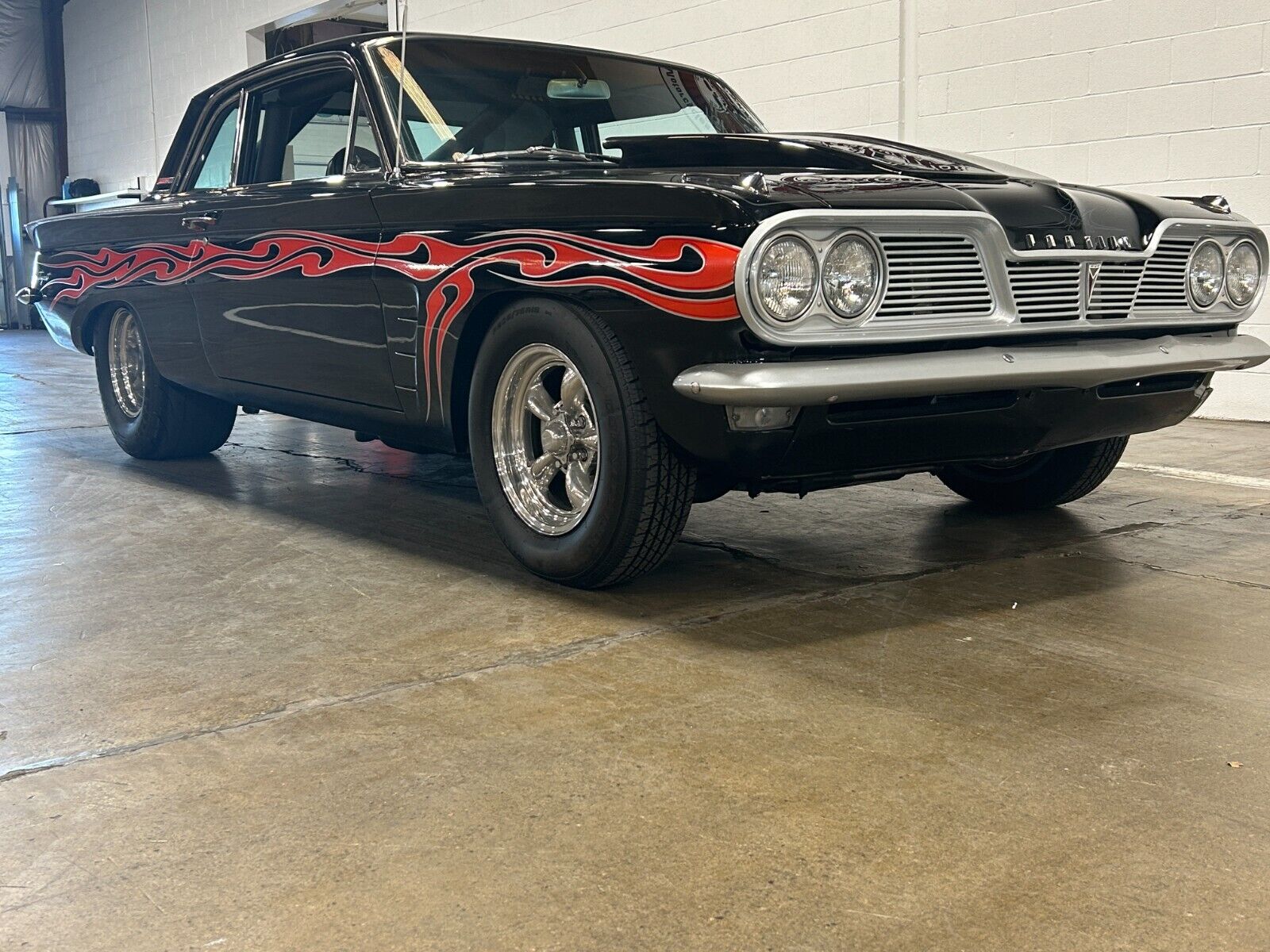 Pontiac-Tempest-1962-Sedan-6