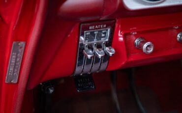 Pontiac-Tempest-Le-Mans-Sport-Coupe-1963-2-Door-Coupe-20