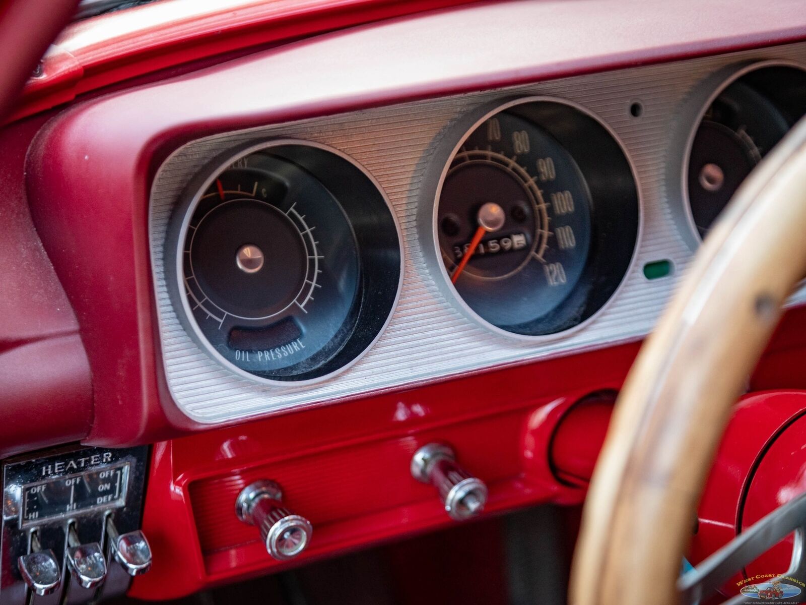 Pontiac-Tempest-Le-Mans-Sport-Coupe-1963-2-Door-Coupe-22