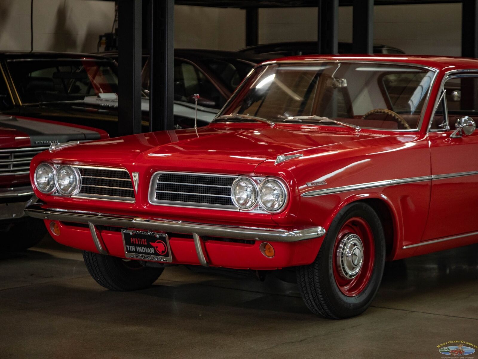 Pontiac-Tempest-Le-Mans-Sport-Coupe-1963-2-Door-Coupe-3