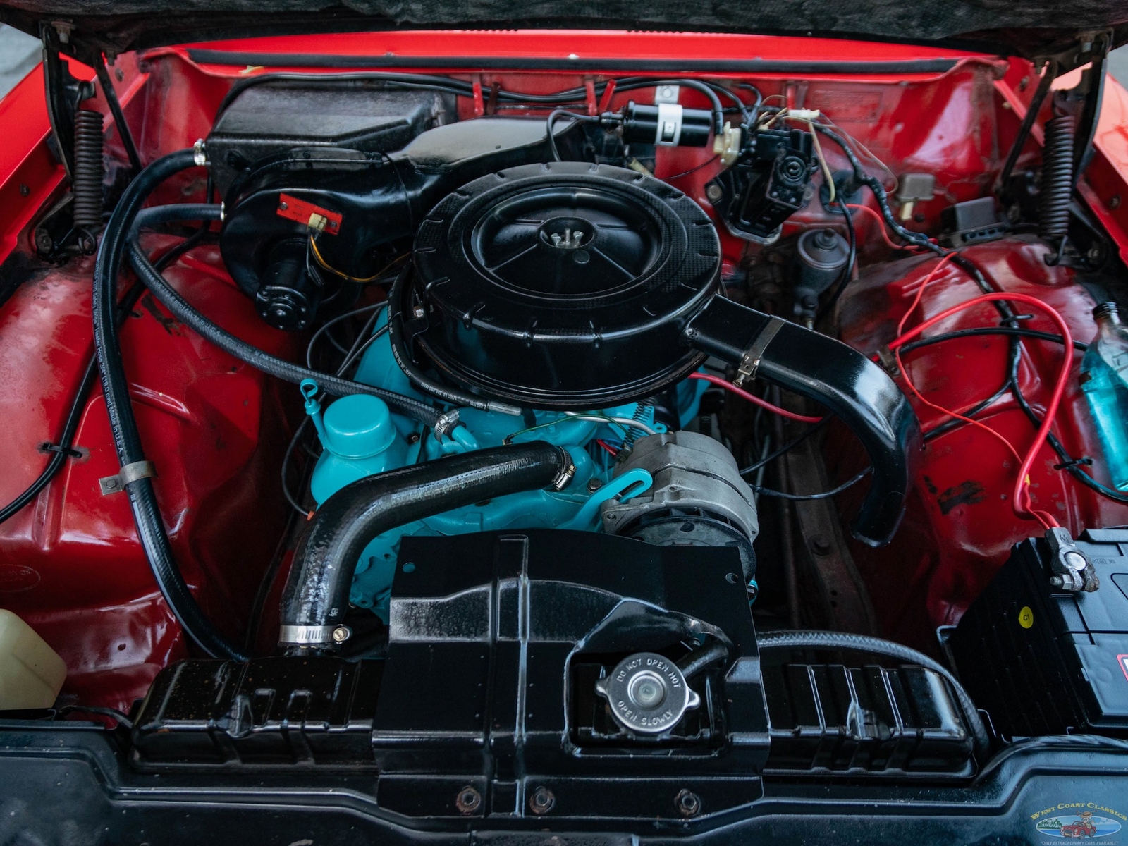 Pontiac-Tempest-Le-Mans-Sport-Coupe-1963-2-Door-Coupe-37