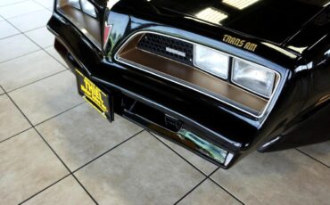 Pontiac-Trans-Am-1977-Classic-Car-16