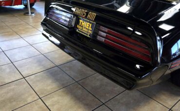 Pontiac-Trans-Am-1977-Classic-Car-17