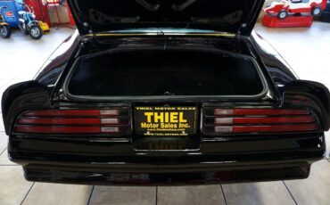 Pontiac-Trans-Am-1977-Classic-Car-27