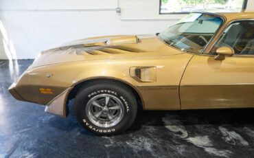 Pontiac-Trans-Am-1979-2