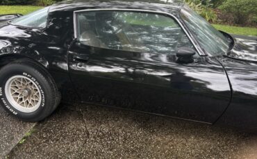 Pontiac-Trans-Am-1979-Coupe-4