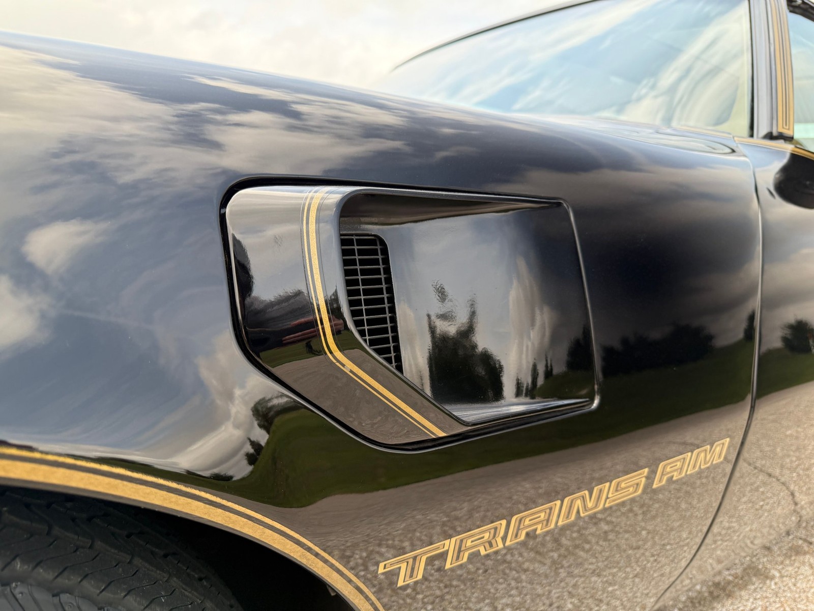 Pontiac-Trans-Am-1981-Coupe-9