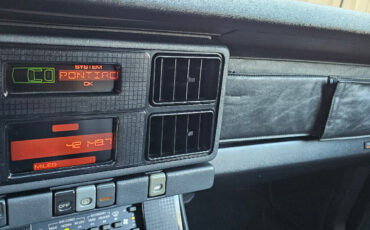 Pontiac-Trans-Am-1988-17