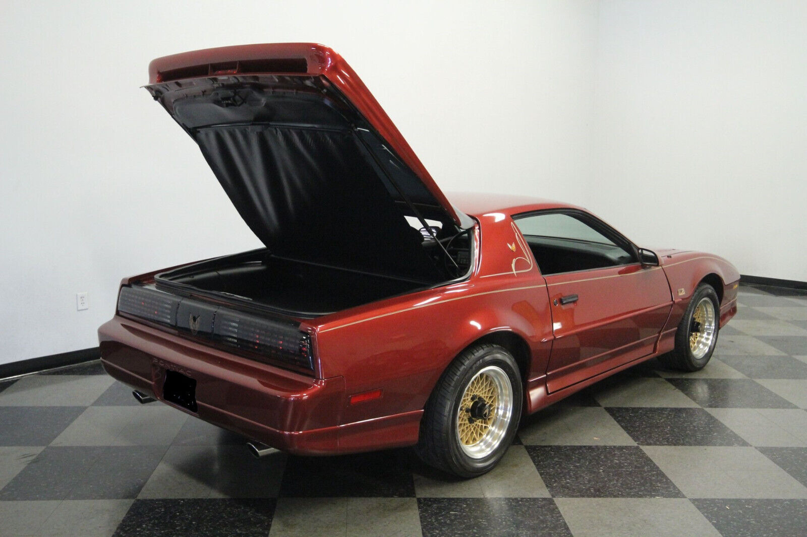 Pontiac-Trans-Am-1988-8