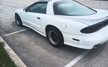 Pontiac-Trans-Am-1994-3