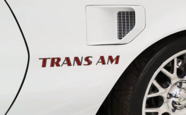Pontiac-Trans-am-1976-Cameo-White-Red-11