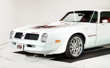 Pontiac-Trans-am-1976-Cameo-White-Red-16