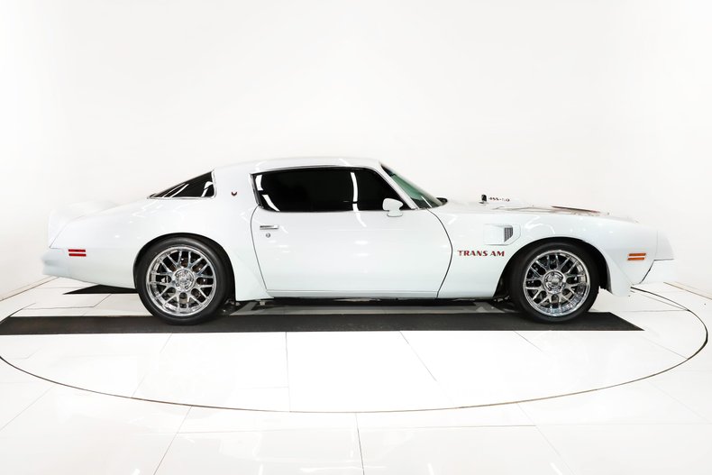 Pontiac-Trans-am-1976-Cameo-White-Red-23