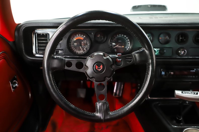 Pontiac-Trans-am-1976-Cameo-White-Red-24