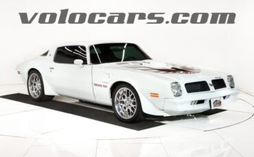 Pontiac-Trans-am-1976-Cameo-White-Red-32