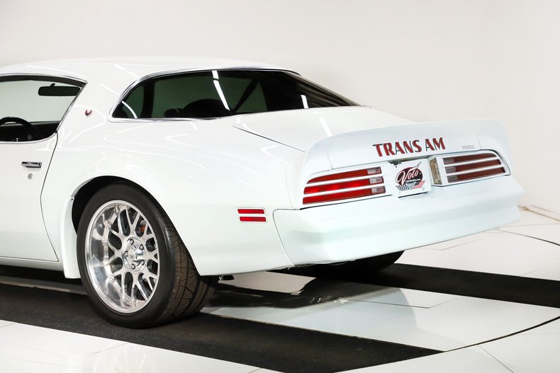 Pontiac-Trans-am-1976-Cameo-White-Red-34