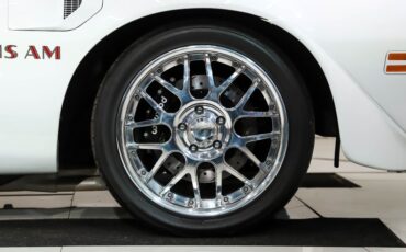 Pontiac-Trans-am-1976-Cameo-White-Red-37