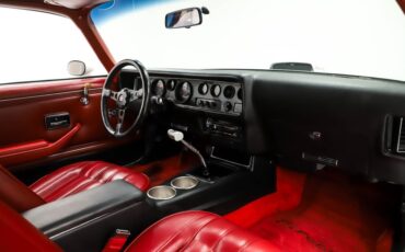 Pontiac-Trans-am-1976-Cameo-White-Red-39