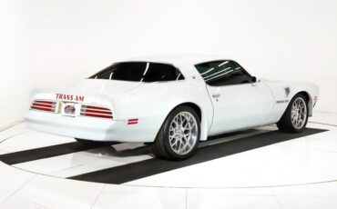 Pontiac-Trans-am-1976-Cameo-White-Red-44