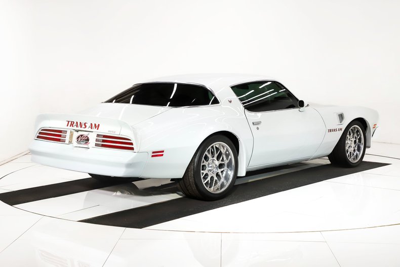 Pontiac-Trans-am-1976-Cameo-White-Red-44
