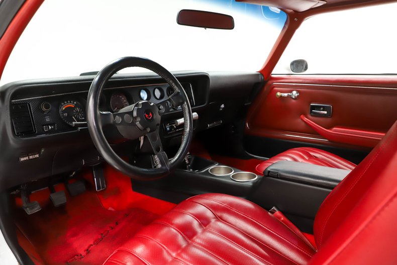 Pontiac-Trans-am-1976-Cameo-White-Red-8