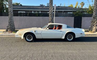 Pontiac-Trans-am-1977-4